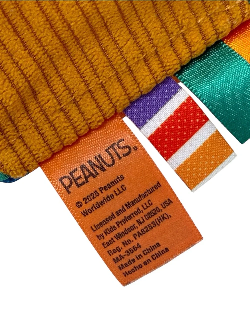 Peanuts Halloween soft cloth crinkle sound baby/childs book snoopy/Charlie brown